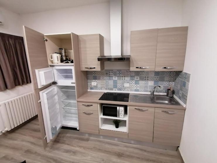 Indipendent Mini Apartment Pescara Centro エクステリア 写真